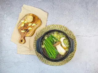 오골계 능이곰탕 - 12,000 추천 메뉴 사진